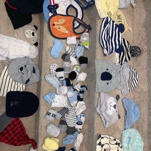 Hat Bib mitten sock Lot 0-24 months